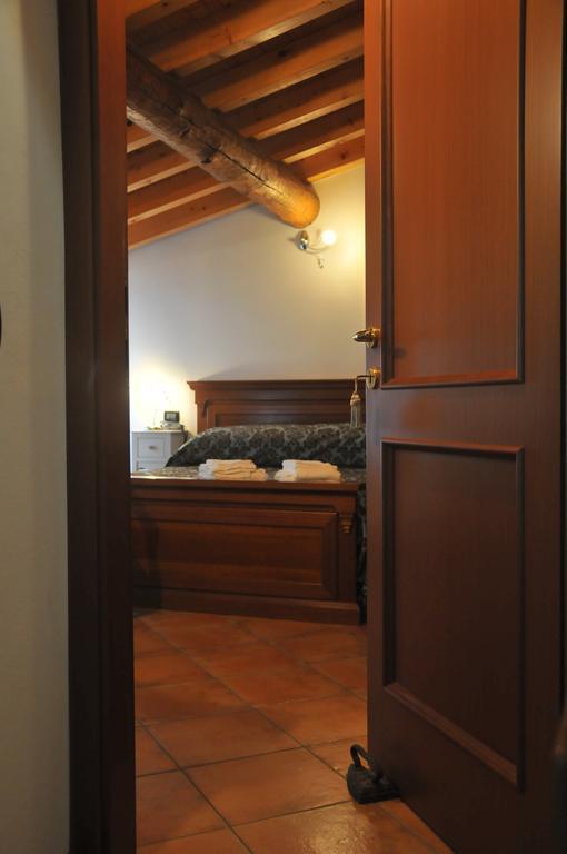 Bed & Breakfast Castello 파뎅게술가르다 객실 사진